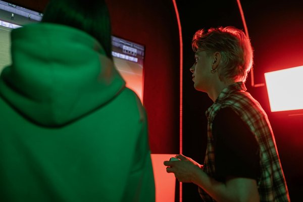 Harnessing AI: Cutting-Edge Solutions for Enhancing Smart Grid Energy Efficiency